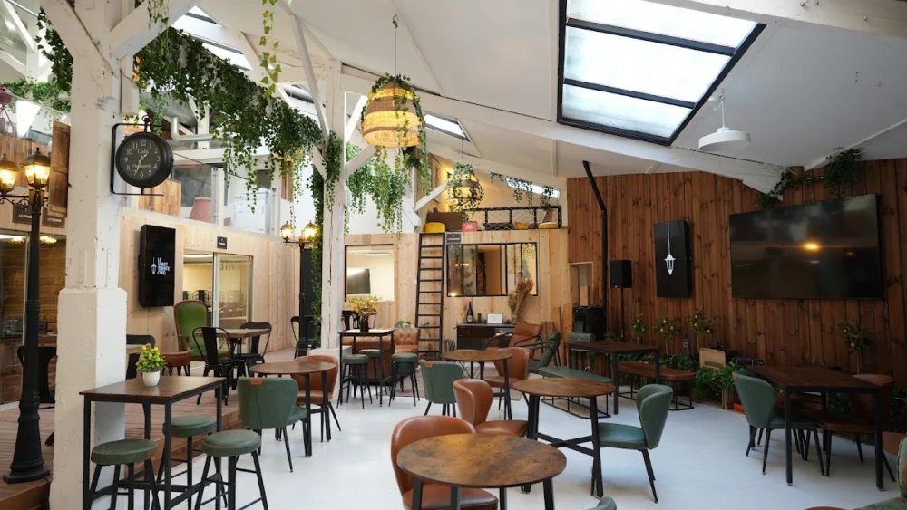 LE 20/35 - TIERS-LIEU DE 800m2 A AIX-EN-PCE