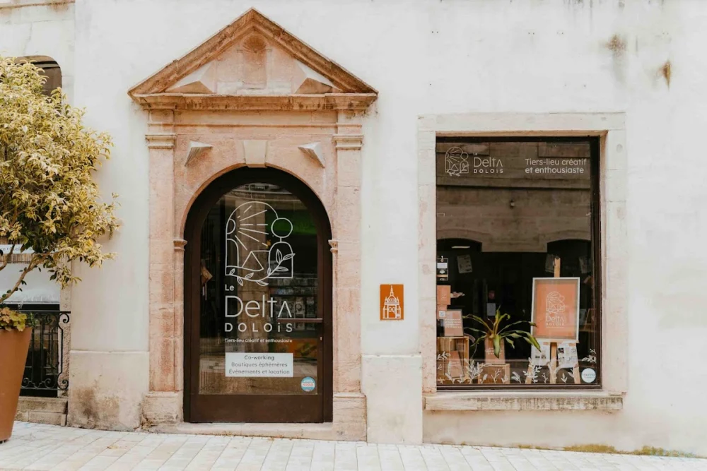 Le Delta Dolois : espace coworking - ateliers bien-être et créatifs