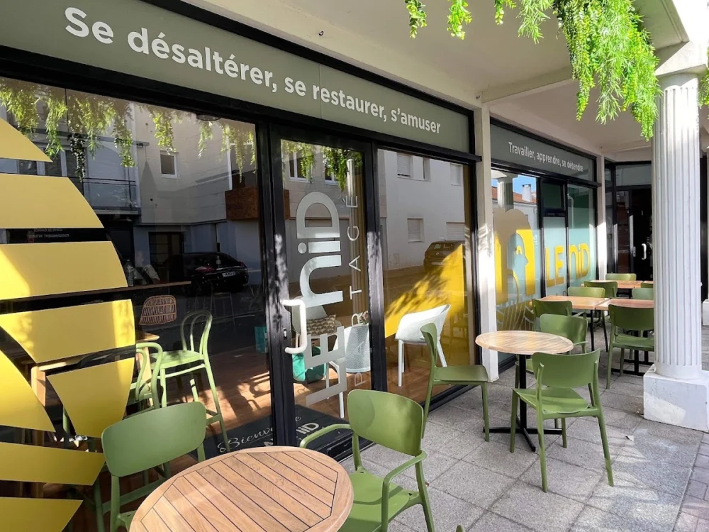 Le Nid Partagé - espace de coworking et de détente, café ludique