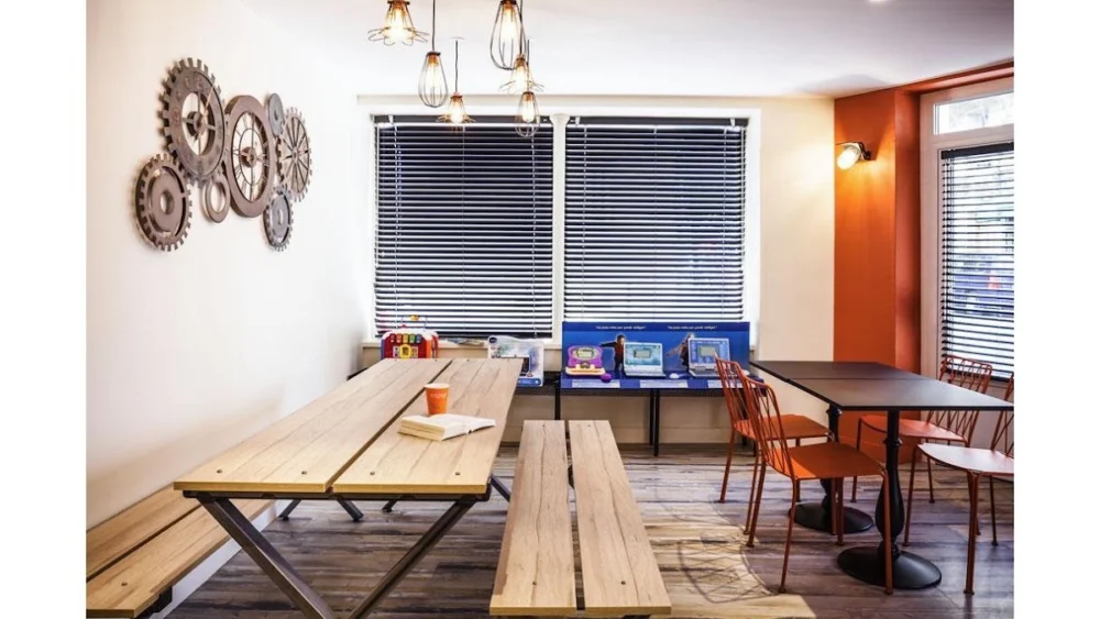 Wojo Coworking Paris - Ibis Styles Mairie De Clichy