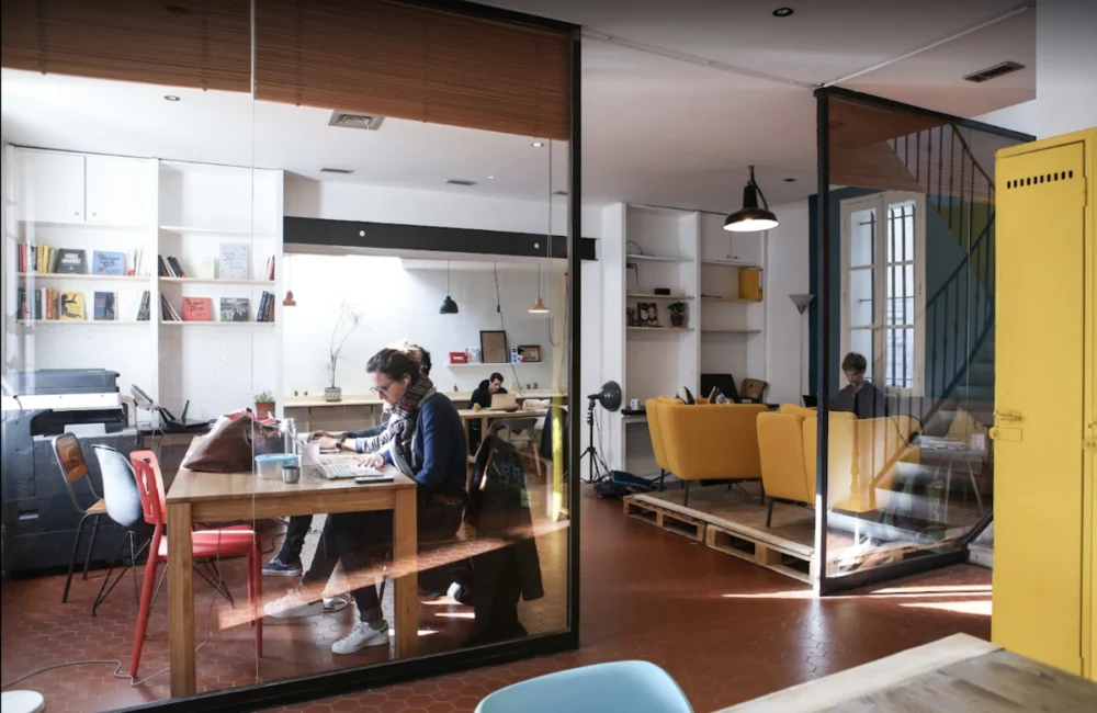 Yelloworking - Coworking (centre ville Aix en Provence)